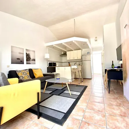 Bonito Estudio Con Piscina En Paradero, Apartment